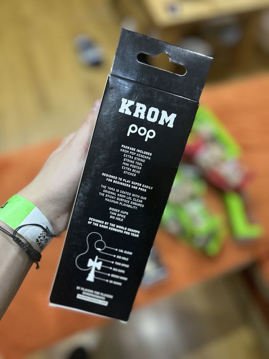 Kendama KROM POP LOL (Black/Negru)