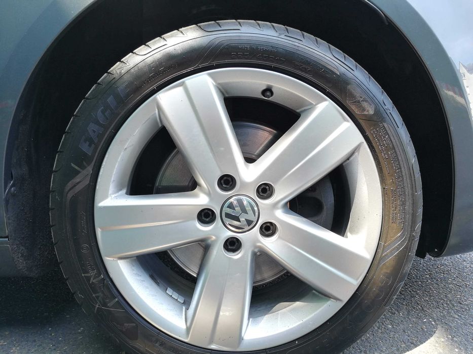 VW Touran 2.0 TDI, 2014, automată, 7 locuri – ideală pentru familie