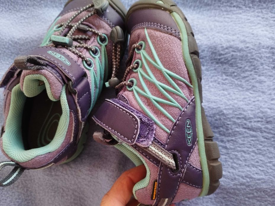Обувки Keen waterproof номер 25/26.