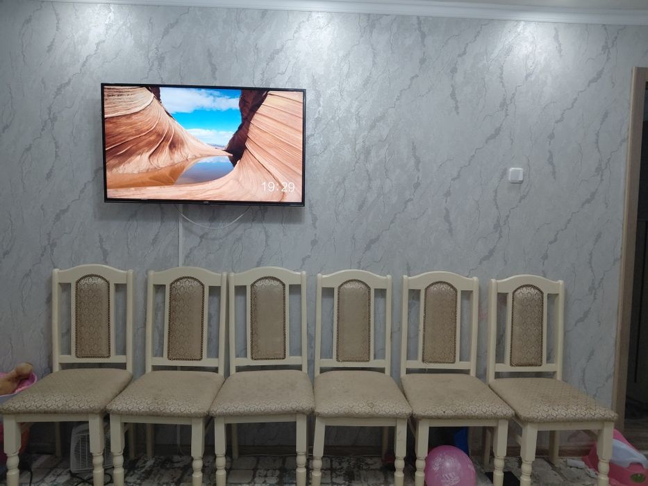 Табуретки 6шт качество средный