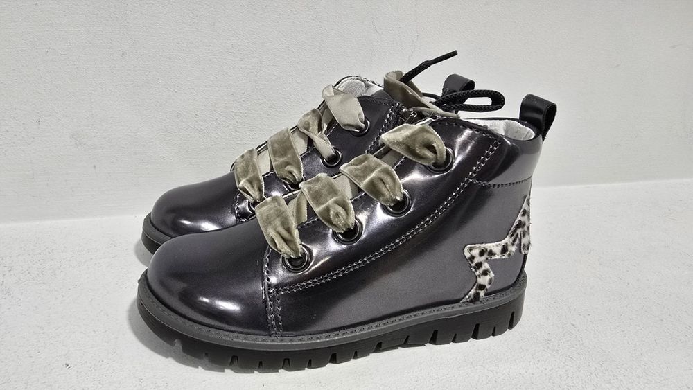 Primigi боти нови