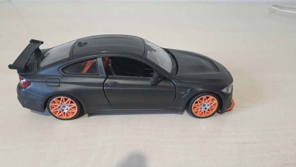 BMW M4 GTS, gri metalizat mat, 1:24