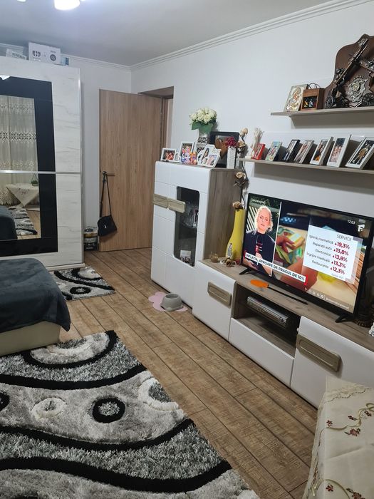 Apartament de vânzare cu posibilitate de spatiu comercial- 78mp2 zona