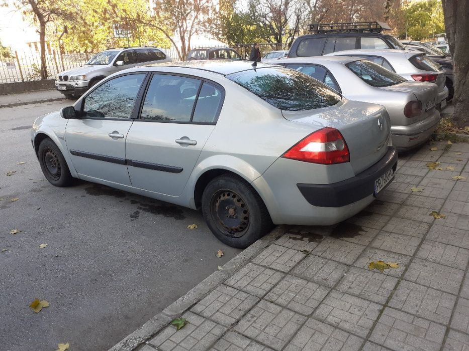 Рено Меган 2 седан на части