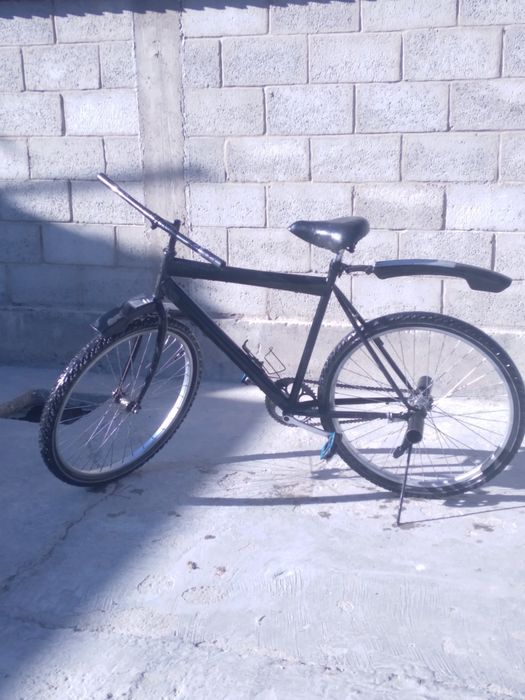 Arzon velosiped sotiladi