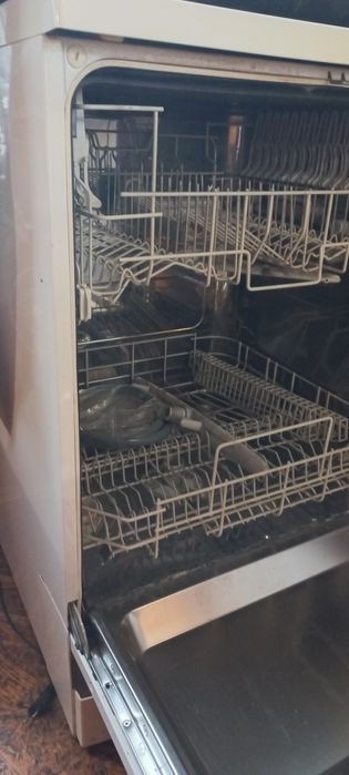 Съдомиялна ELECTROLUX ESF 6140