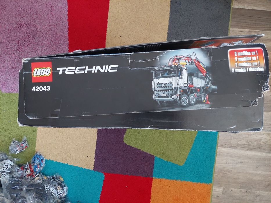 LEGO Technic / Лего Техник Mercedes-Benz arocs