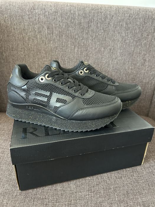 Маратонки Сникърси Replay