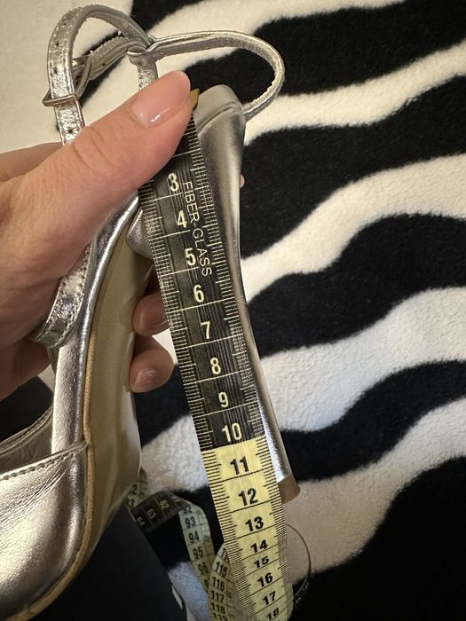 Pantofi cu toc metalizati/tip oglinda