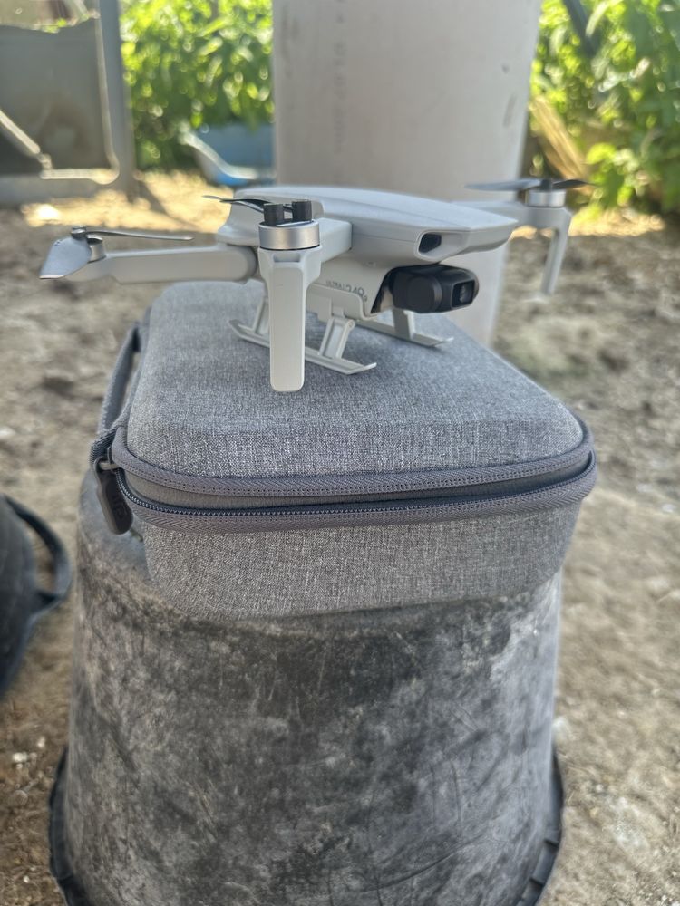 Drona DJI Mini SE