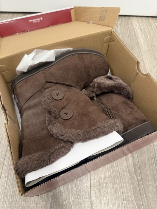 Vand cizme Skechers 37