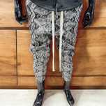 Pantaloni Piele , Animal Print. Sarpe gri, calitate TOP