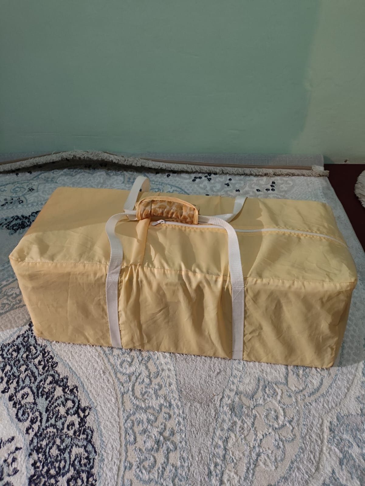 Продам манеж б/у