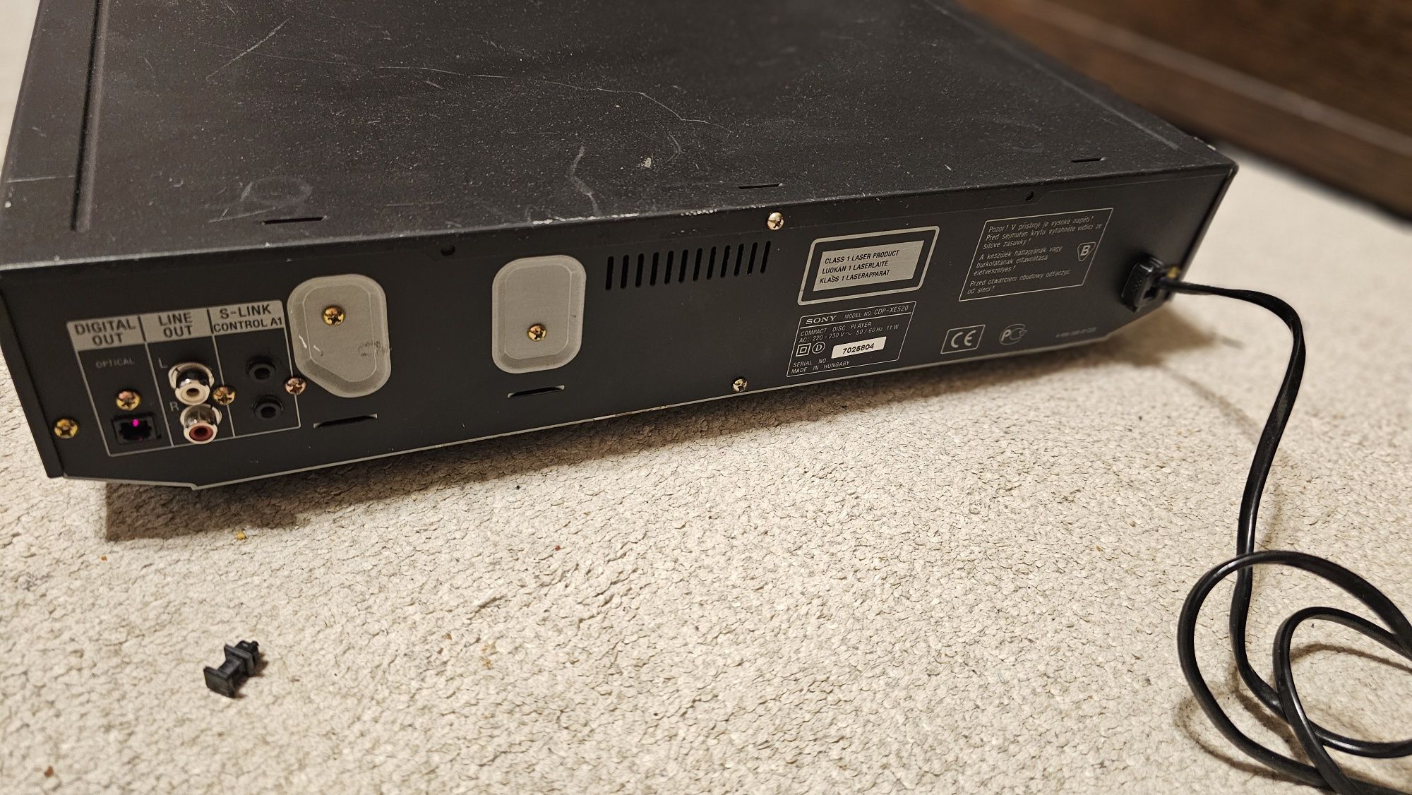 CD Player Sony CDP XE-520 perfect functional dar fara telecomanda