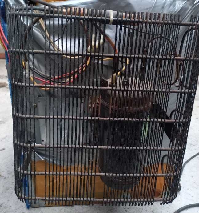 Продавам хладилник 12v за кемпер, каравана Engel