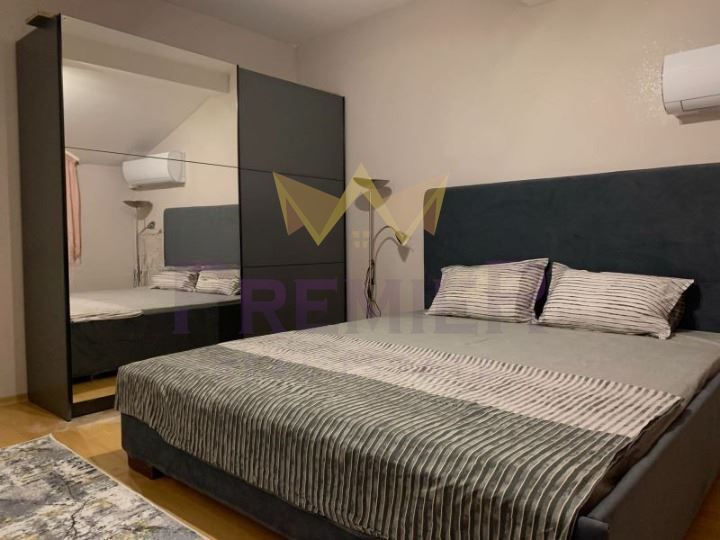 Тристаен апартамент + Паркомясто, Кабелна Тв, Интернет и входни такси