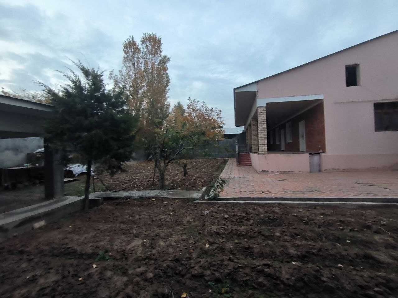 Продается участок 4 сотки Кибрай Hovli sotiladi 4 sotix Qibray Uzumzor