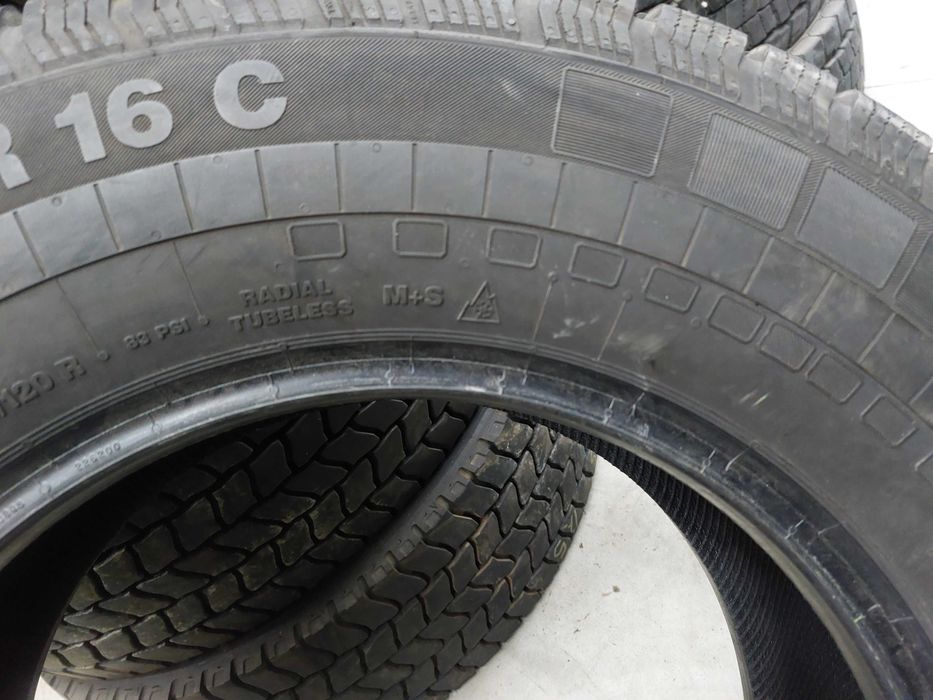 2бр.всесезонни гуми CONTINENTAL 225/75/16C 121R DOT 4722