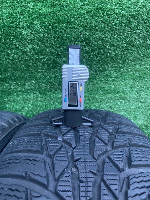 Set 4 anvelope iarna Nokian WR d4  215 55 R17  98 HXL Dot 3418