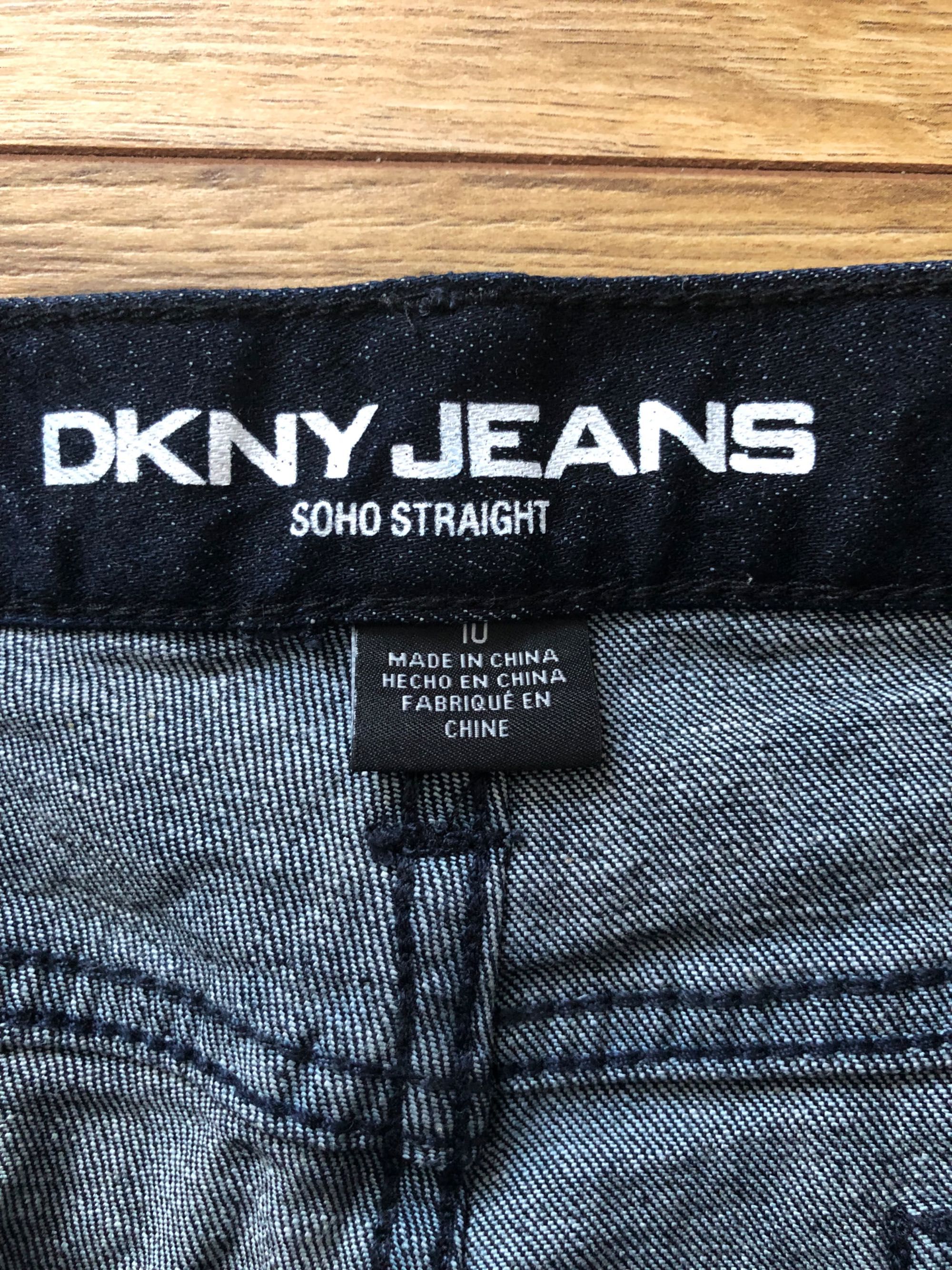 DKNY-blugi pentru barbati in stare impecabila