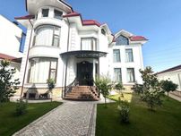 Уютный, большой  ДОМ  6 соток 6 комнат 600м2