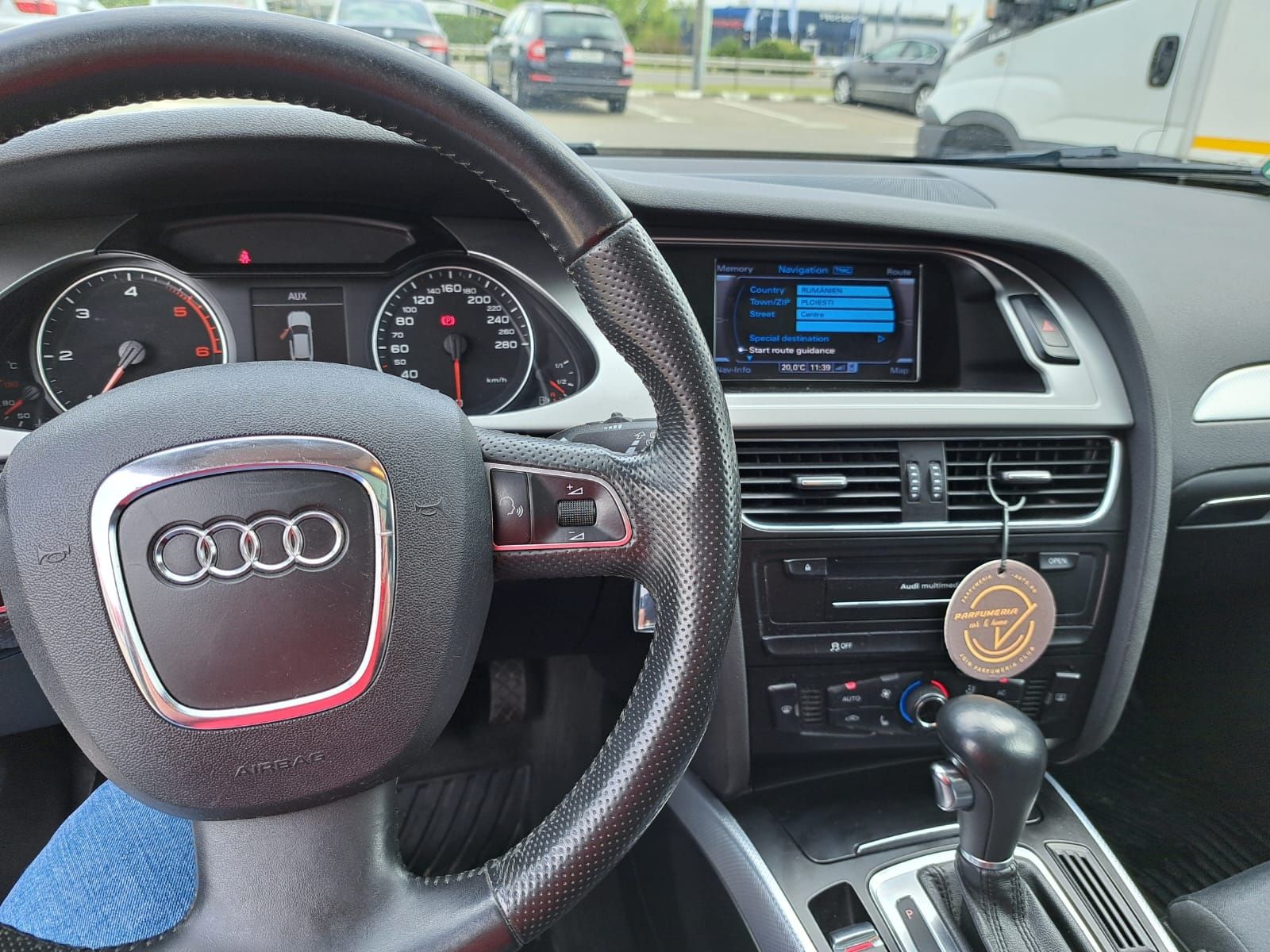 Vând Audi a4 b8..an 2012