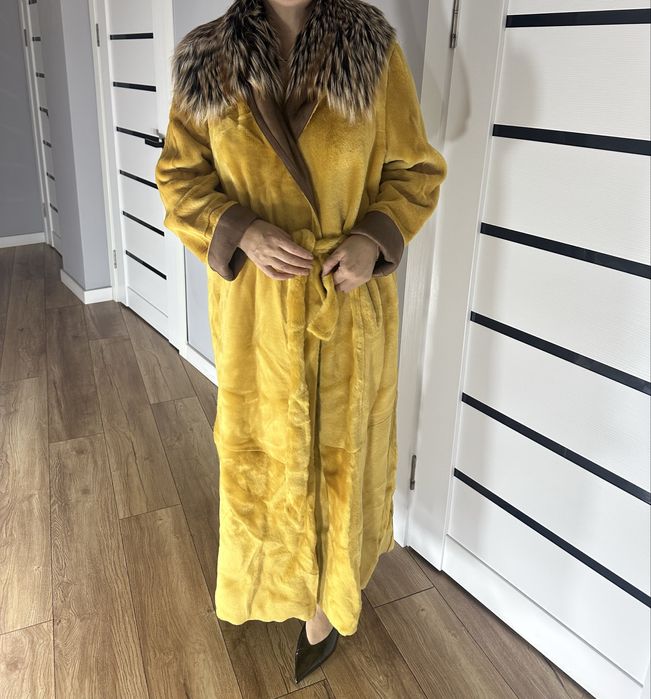 Продается шуба новая