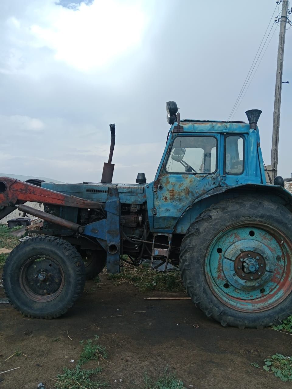 Продам селхозтехнику МТЗ 80