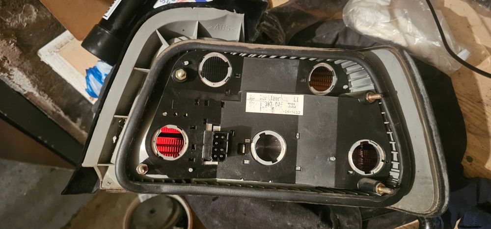 Ляв стоп БМВ Е36. BMW E36