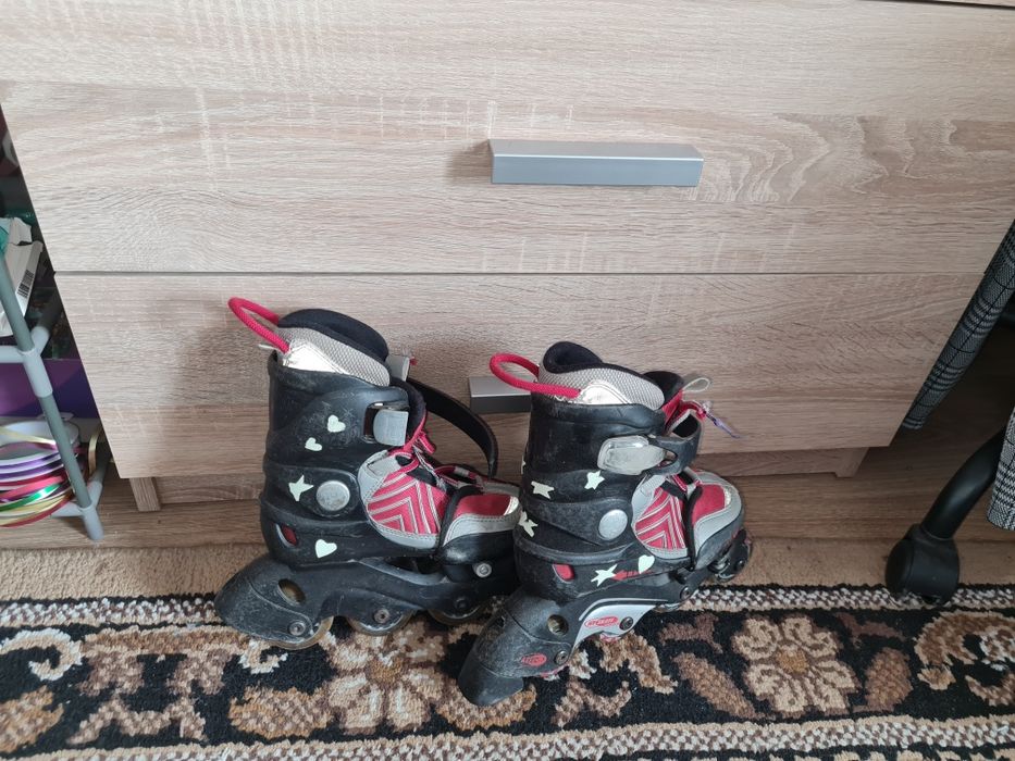 Vând role hy skate abec 1