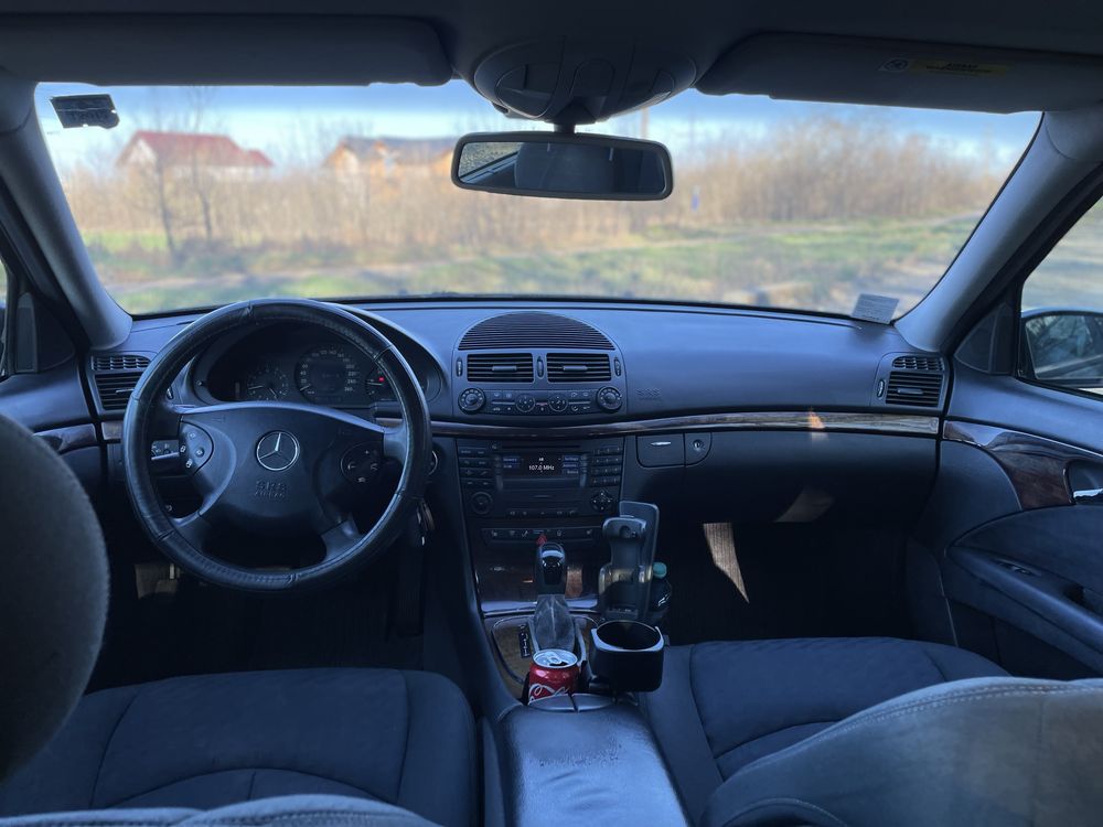 Mercedes-Benz E-Class w211