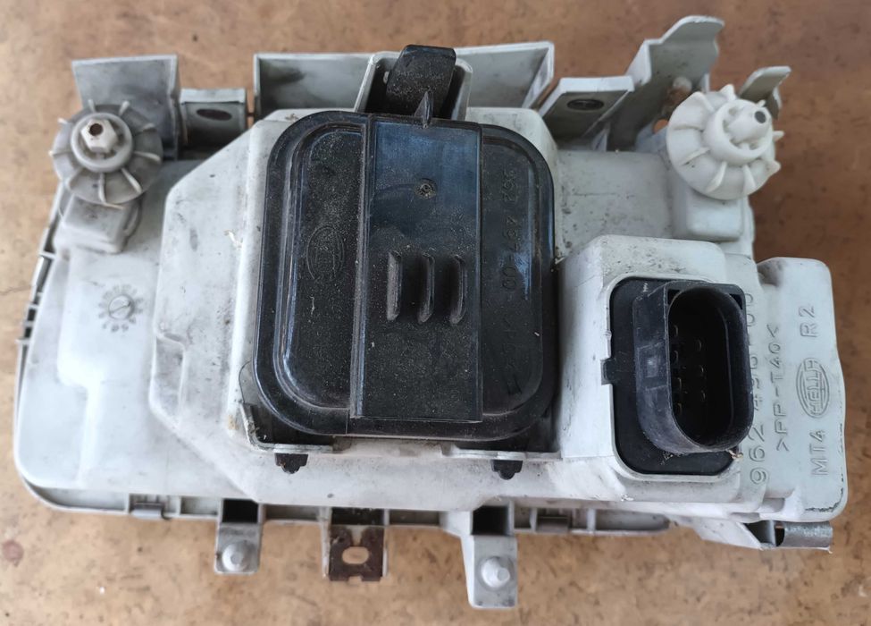 Фарове и стопове за VW Polo 6N-хечбек/1994÷1999/