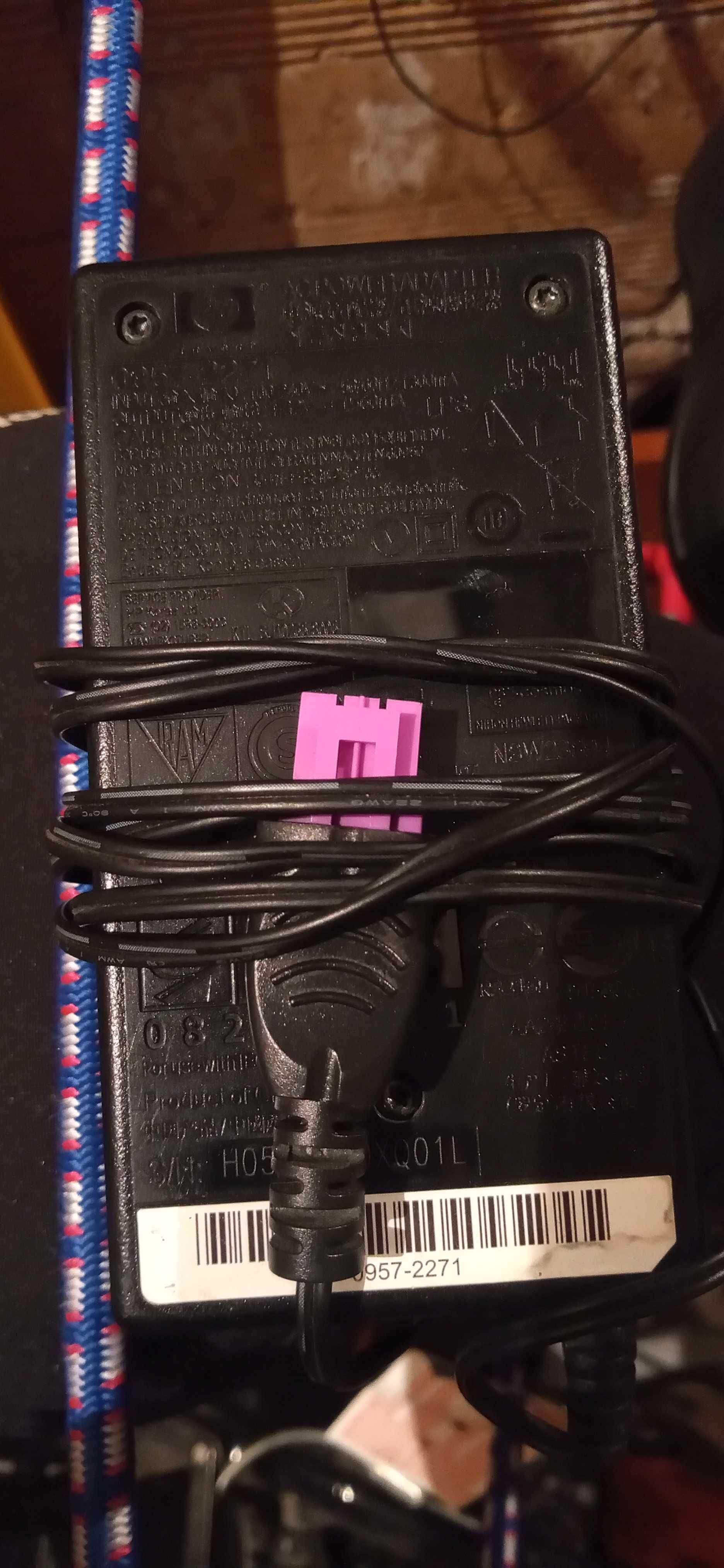 Захранващи адаптери 16V, 18V, 24V, 32V POE