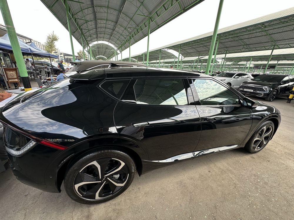 Kia ev 6 ful  2023 sotiladi Elektromabil