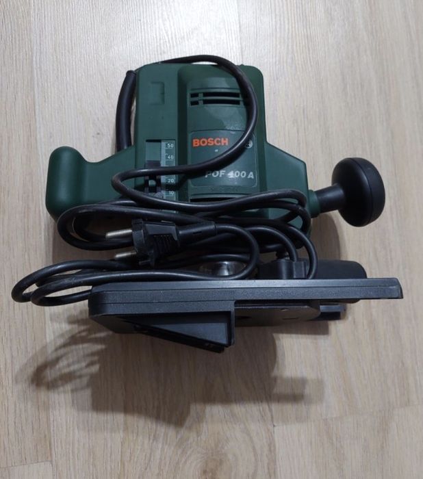 Ручная фреза BOSCH