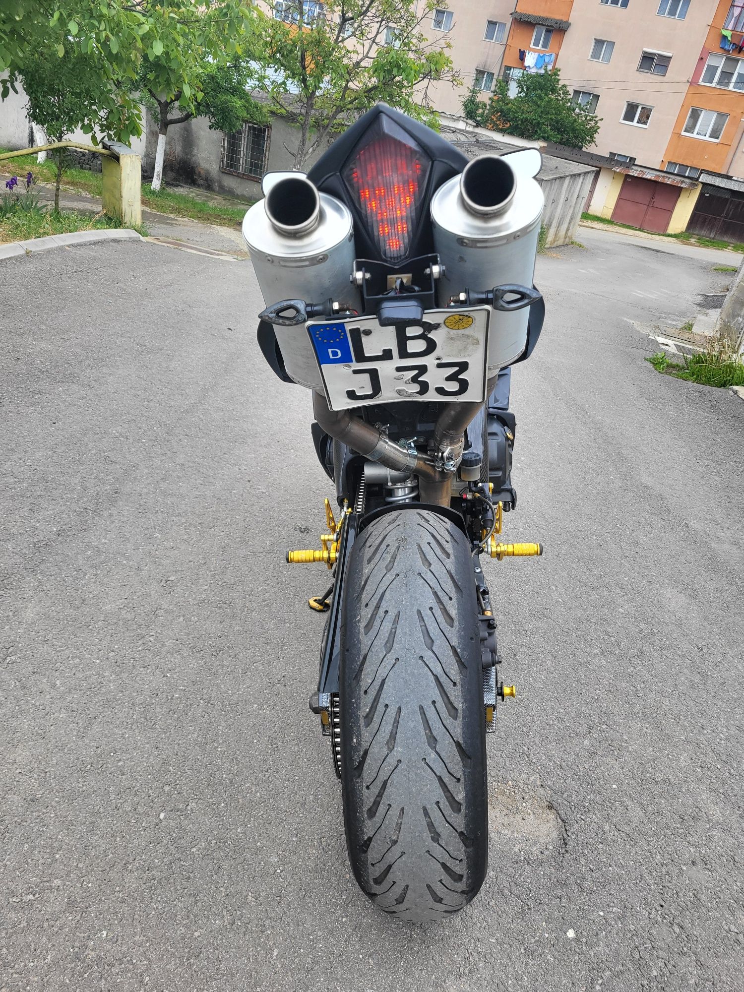 Vând Yamaha YZF r1 rn12