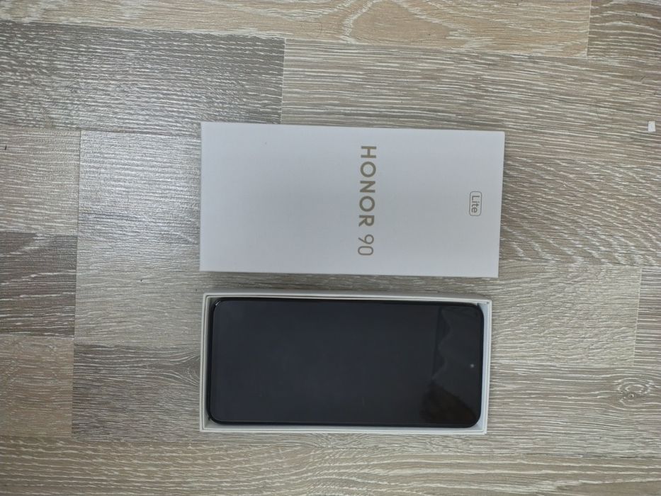 HONOR 90 Lite – 256 GB, 8 GB RAM (+5 GB RAM extins) – Stare foarte bun