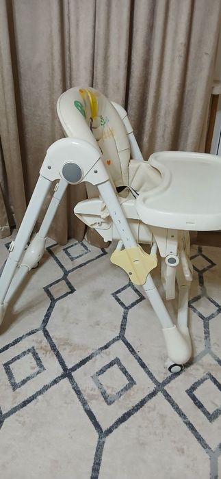 Детский стульчик для кормления
