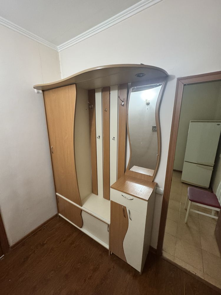 Шкаф в прихожую 210х150х36