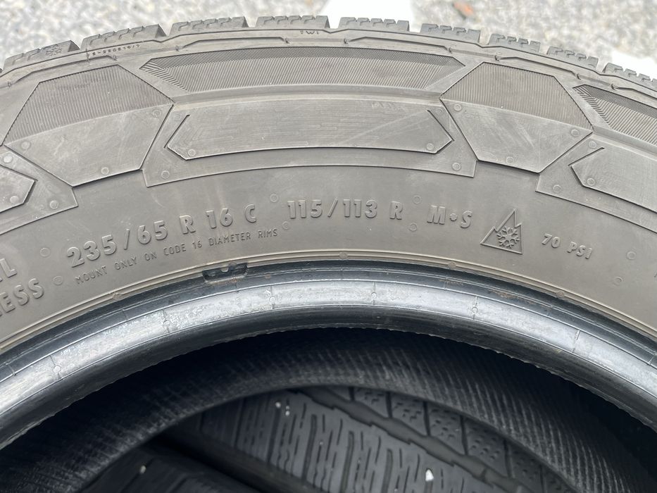 4бр 235/65/16с на 6мм с 24дот Континентал