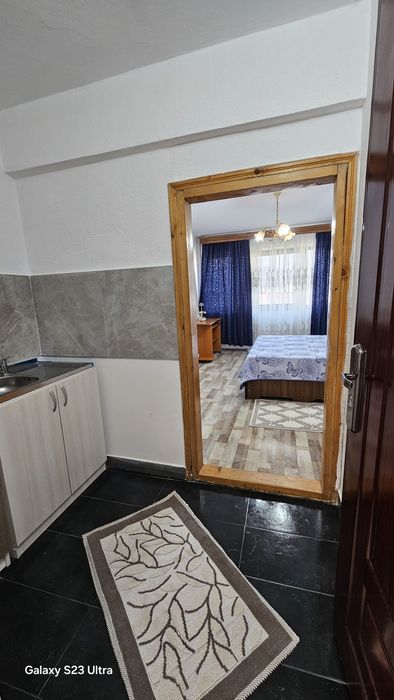 Garsonieră în Onești, zona de jos, etaj 3/4 .