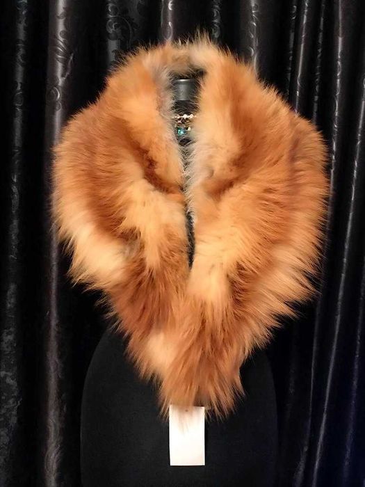 Guler de vulpe ( blana naturala) - NOU, CU ETICHETA