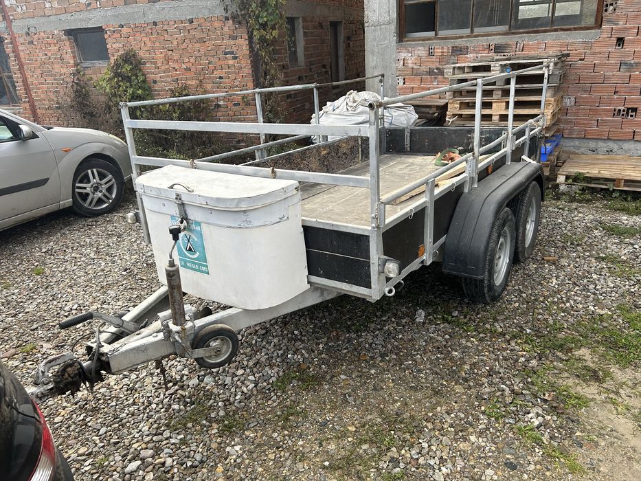 Ремарке двуосно 2000 кг