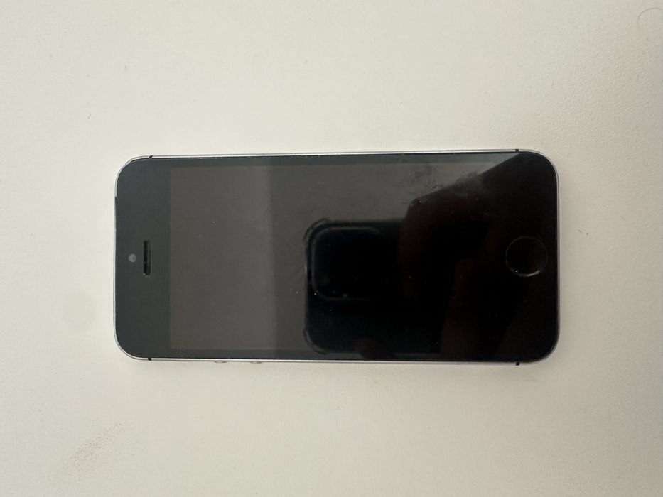 Продается iphone SE