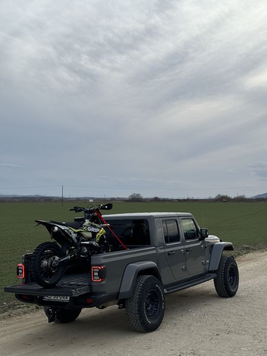 Jeep gladiator overland 3.0d /wrangler
