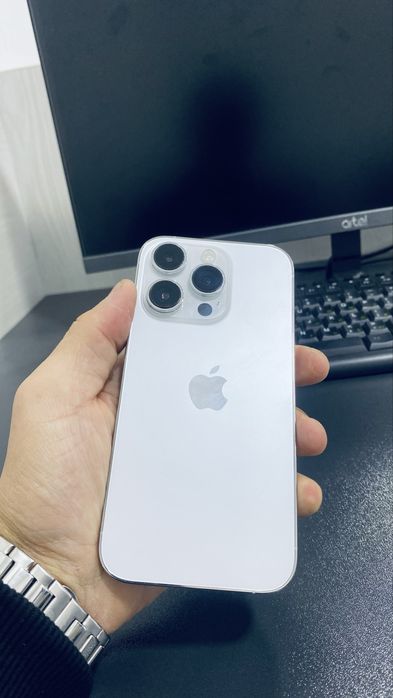 Iphone 14 pro ideal holatda