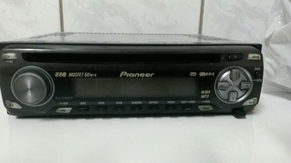 Cd player auto cu radio Pioneer
