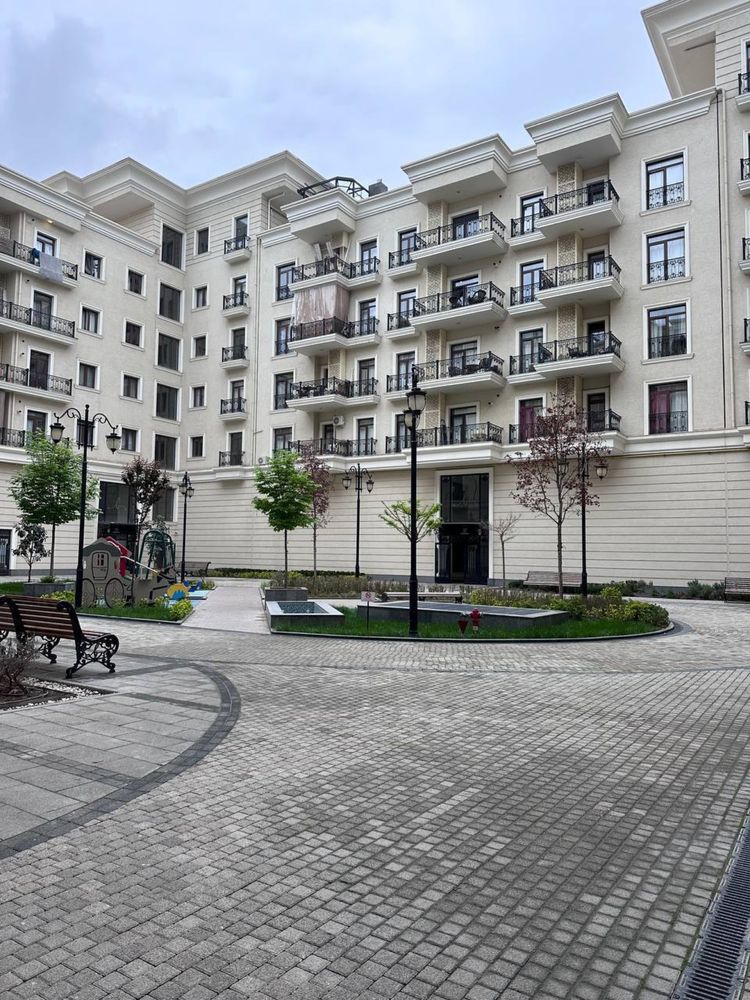 Продается квартиру 3х ком 100м2 TASHKENT CITY ЖК BOULEVARD срочно!