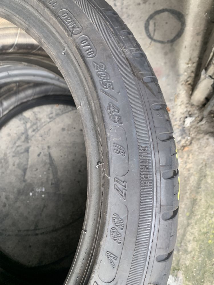 205/45/17 Michelin