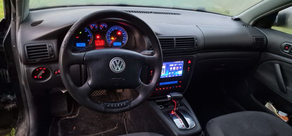 Vand passat b5.5 pt piese 2.0 benzina